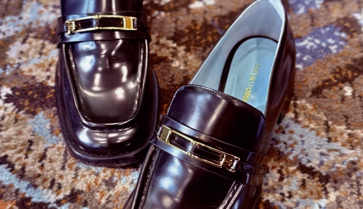 何十年ぶりのローファーはセルジオロッシ